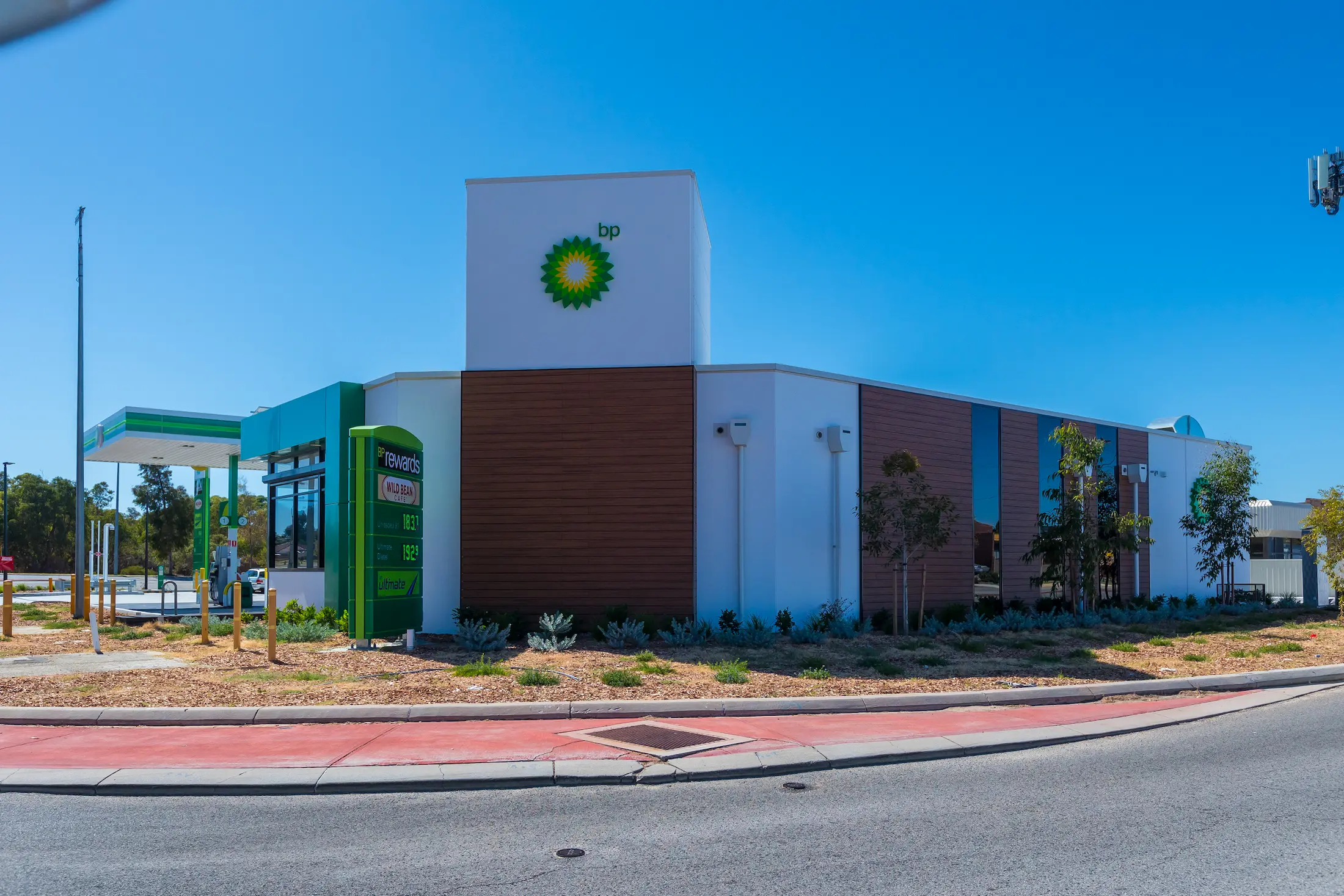 Photo of the frontage of BP Greenwood, the asset in Ladybug Investment Trust Eight, a commercial property investment fund managed by Jarra, a Western Australian property developer and fund manager